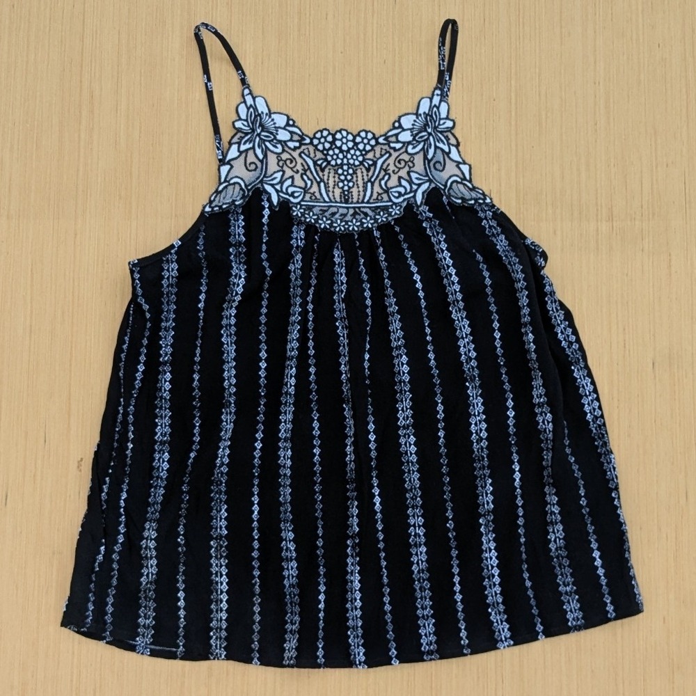 Maurice's Black Floral Lace Whimsygoth Boho Striped Tank Top Women's Small